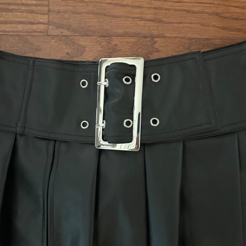 SHEIN Black Pleated Mini Skirt - Picture 6 of 14